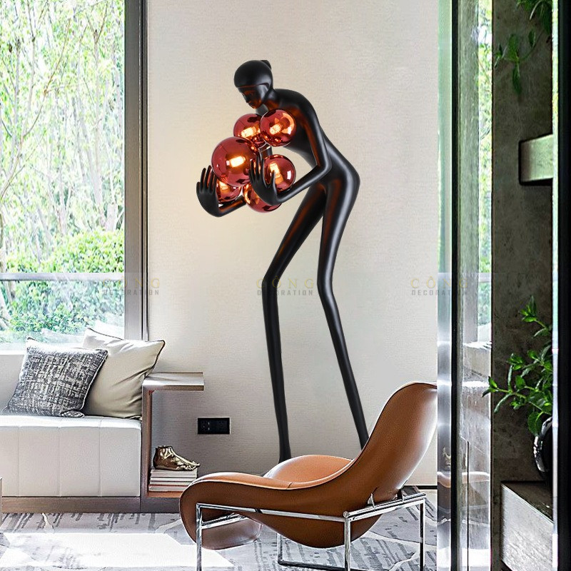 Tượng nghệ thuật kết hợp đèn sàn trang trí phòng khách đẹp sang trọng
